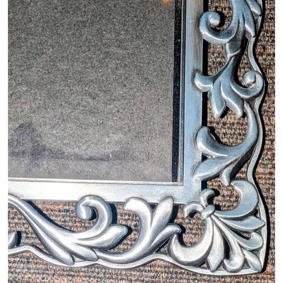 5 X 7 Picture Frame Malden Int. Silver Tone Art Deco Leaf Rococo Free Standing - Picture 5 of 6
